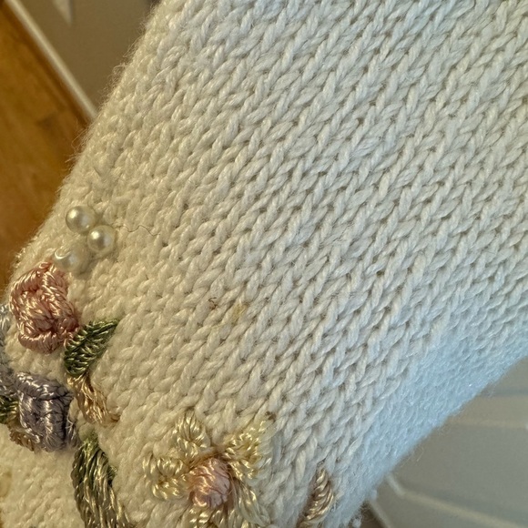 VTG Floral Embroidered Beaded Grannycore Women Collared Button Up Sweater Cream - Picture 3 of 14
